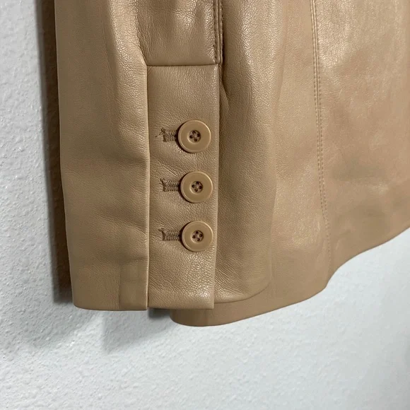 Alice + Olivia Women’s Almond Faux Leather Jacket Size 4 - Picture 9 of 16